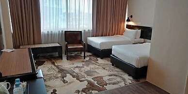 TF Riverside Hotel