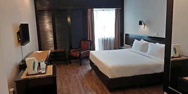 TF Riverside Hotel