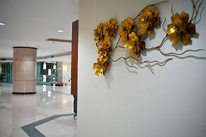 TF Riverside Hotel