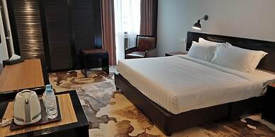 TF Riverside Hotel