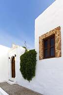 Casa Lindos Cottage