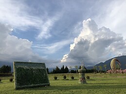Micheng RV Lijiang Camping