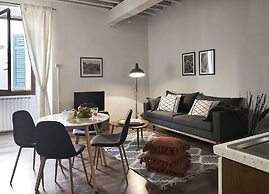 A Few Steps to The Duomo Comfortable 1BD Apt