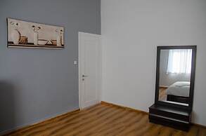 Hostel BU93