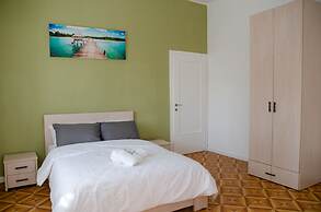 Hostel BU93