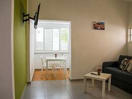 Hostel BU93