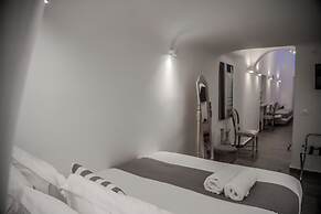 Angel Luxury Suites
