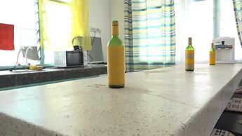 Sun n the Sea House