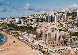 Almog Beach