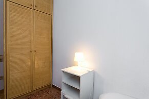 Spacious & Quiet 4 Bedroom Apartment