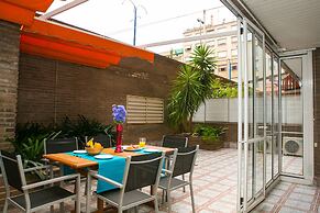 Apartment With Large And Private Terrace