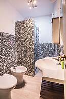 A Few Steps to The Duomo Enchanting 2BD Apt