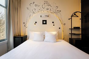 SUPPER Hotel