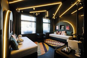 SUPPER Hotel