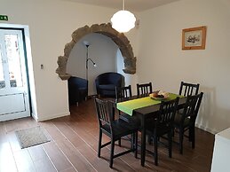 Stonewood Lodge
