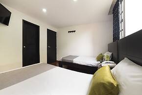Hotel Dorado 100