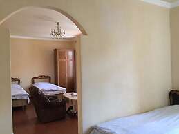 Meghri Inn