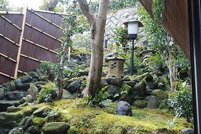 Yadoya Manjiro