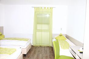 Smart Motel