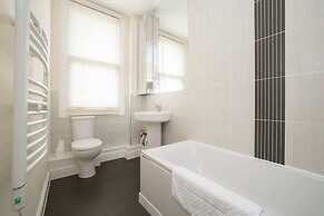 Unique and Cozy 1 Bed Flat in Dalston