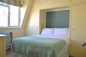 Lovely Top Floor Flat in Leafy Fulham