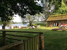 Seehotel am Neuklostersee