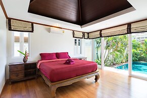 Thai Balinese 3BR Pool Villa Alex Rawai