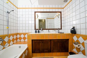 A Diamont of 140 m2 Apt