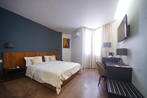 Hotel Nina