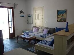 Nikoleta Kolympithres Paros