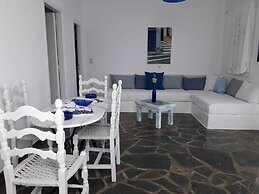 Nikoleta Kolympithres Paros
