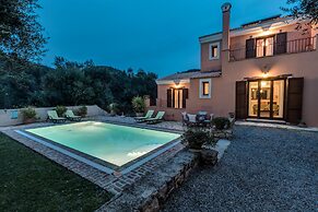 Mastrogiannis Villa Levanda