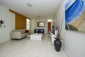 1 Bright Point Apartment 1502