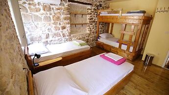 Tequila Bar Hostel - Adults Only