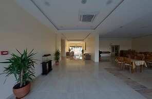 Halil Tuna Hotel