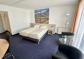 Asgard Hotel