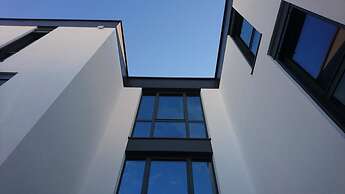 HAUS7