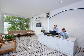 Chill Box Premier Beach Hotel