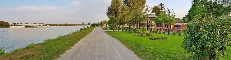 River Lodge