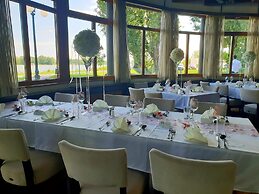 River Lodge