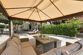 Villa Ariel