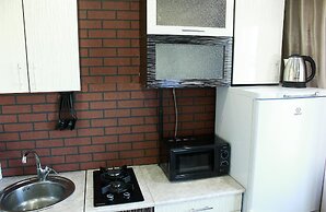 Dobrye Sutki Apartment on Martyanova 63