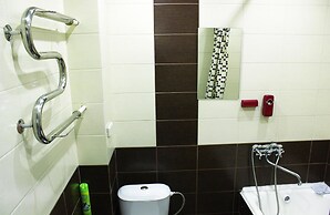 Dobrye Sutki Apartment on Martyanova 63