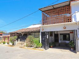 BM Zihua Casa de Huéspedes