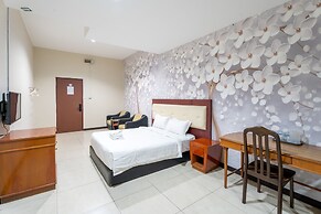 Pertama Lodge