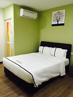 Riverview Hotel