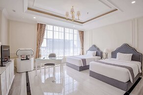 Grand Senyum Hotel