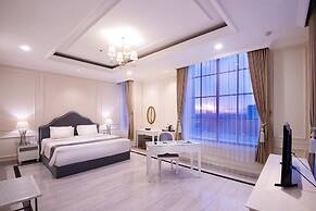 Grand Senyum Hotel