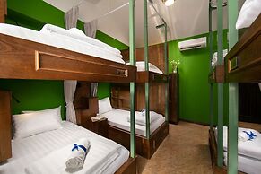 Little Charm Hanoi Hostel