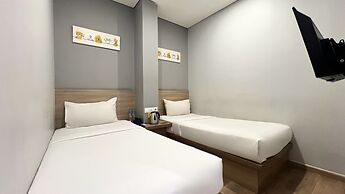 Yellow Bee Tanah Abang